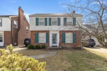 $2,900 | 1883 Lochmoor Boulevard, Grosse Pointe, MI 48236