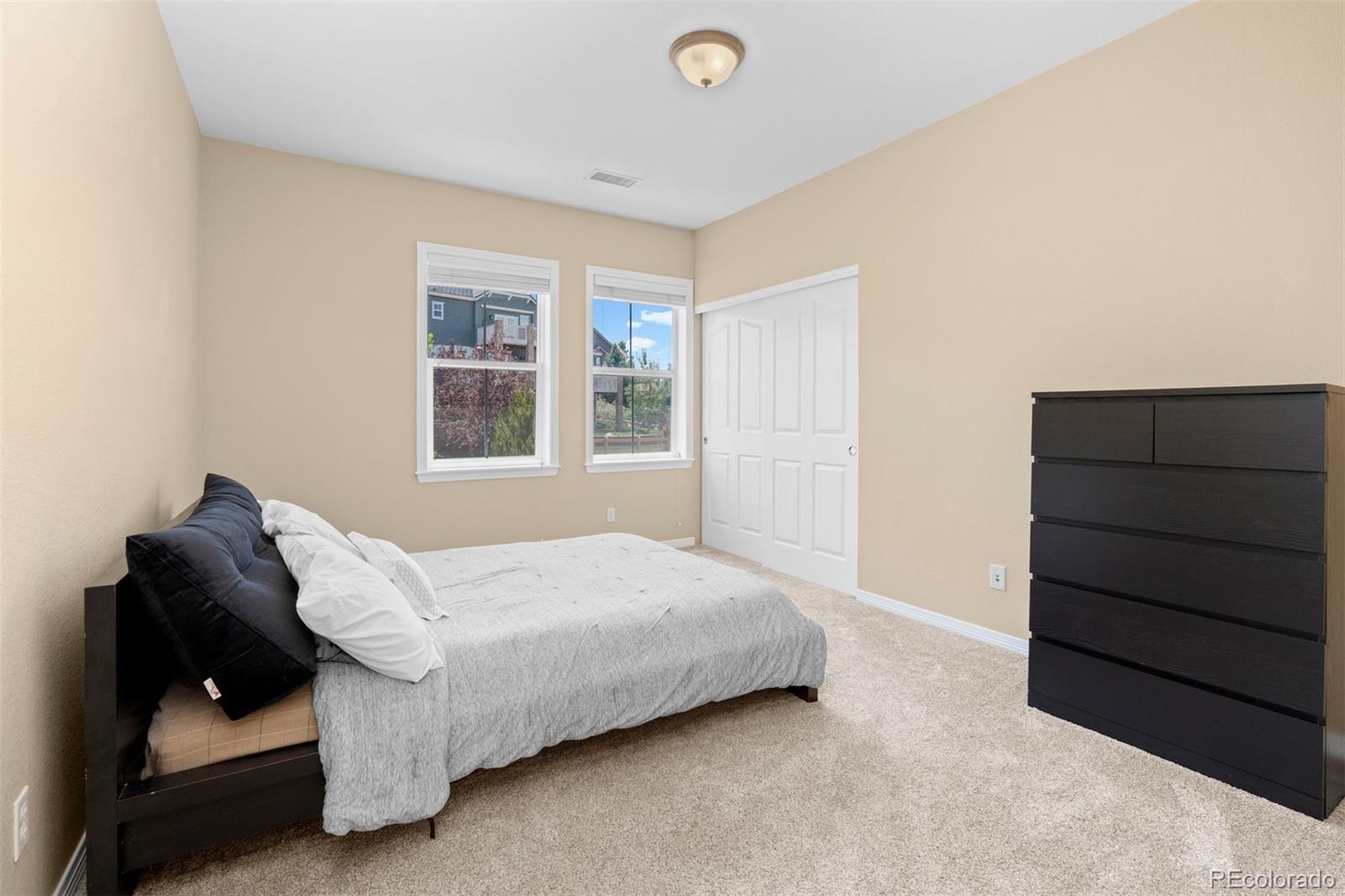 3860 Fairbrook Point Highlands Ranch, CO 80130 - Photo 24 of 42