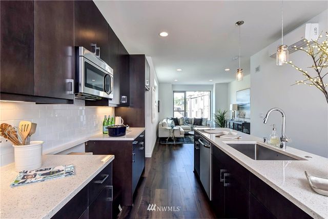 $790,000 | 1903 25th Avenue South, Unit 23, Seattle, WA 98144