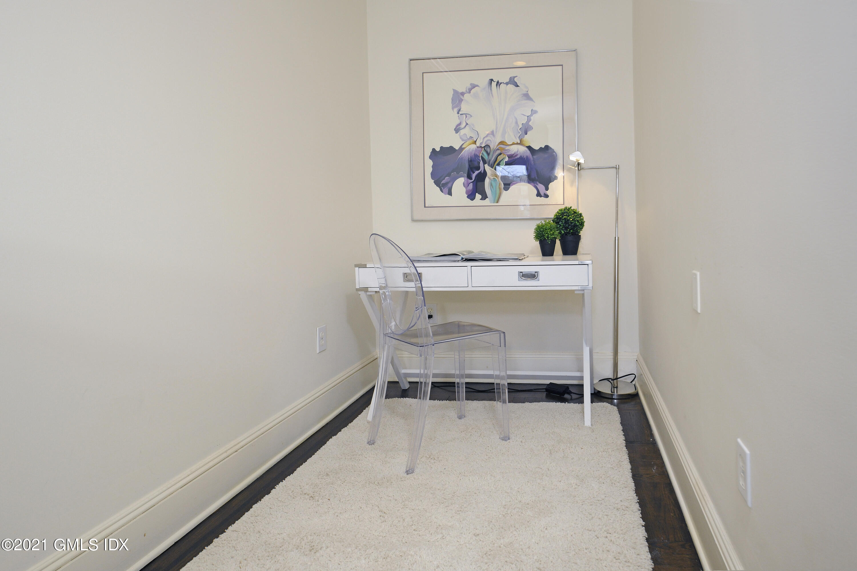 25 West Elm Street, Unit 47 Greenwich, CT 06830 - Photo 13 of 18