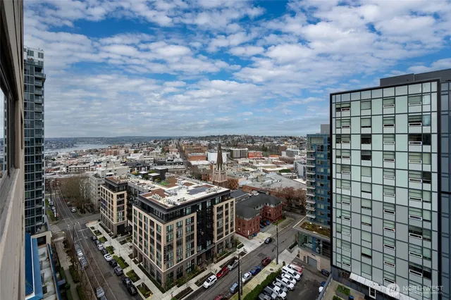 $635,000 | 1301 Spring Street, Unit 16C, Seattle, WA 98104