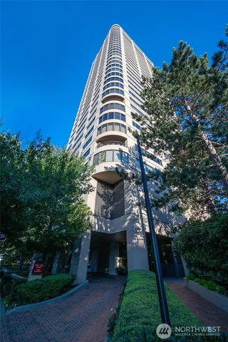 $635,000 | 1301 Spring Street, Unit 16C, Seattle, WA 98104