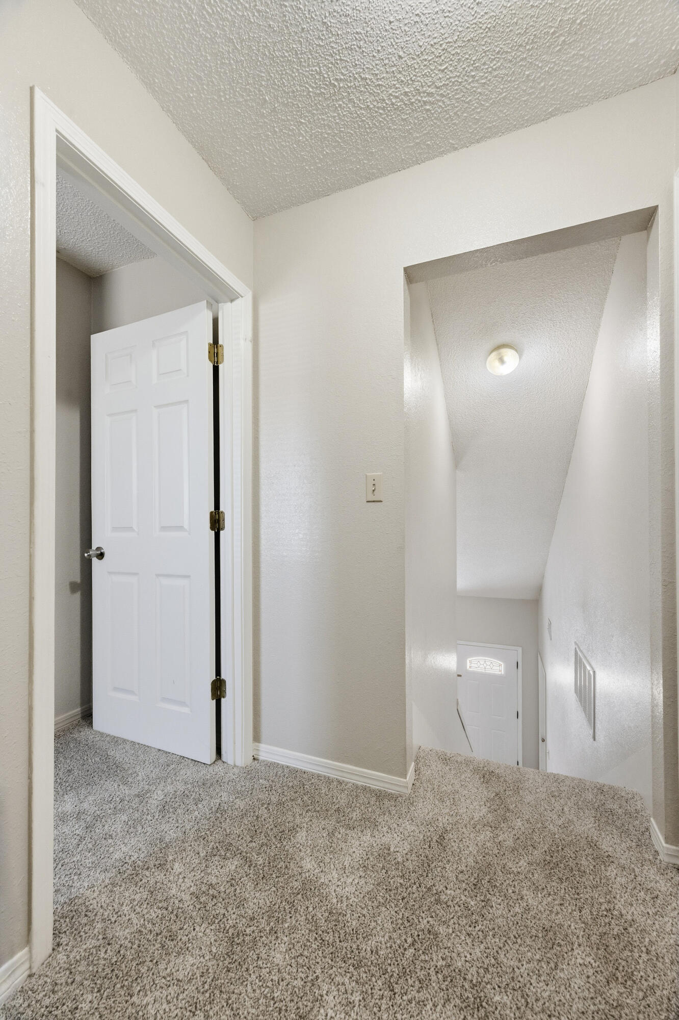 815 Valley Road Crestview, FL 32539 - Photo 28 of 40 a view of empty room
