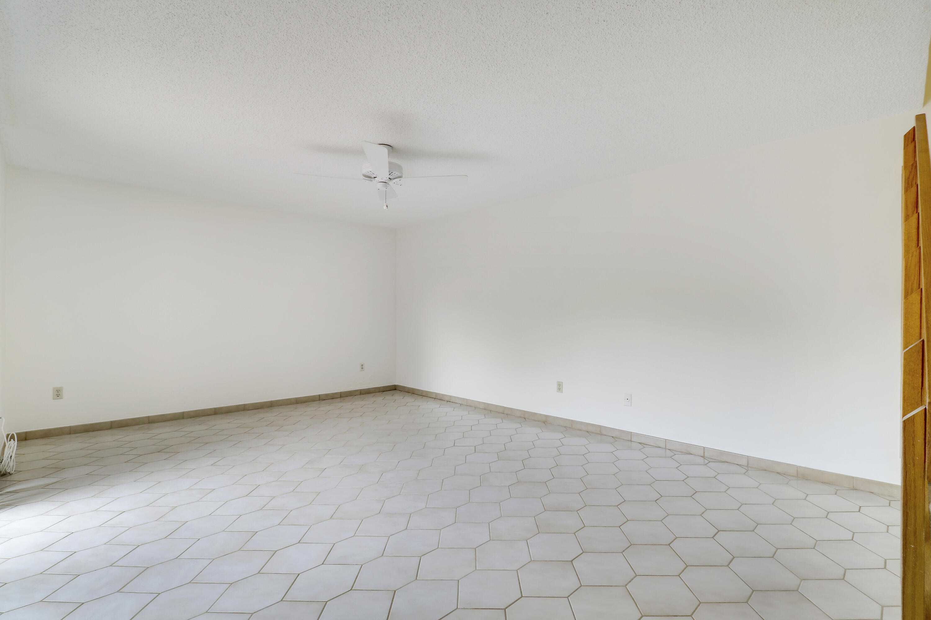 825 Center Street, Unit 49C Jupiter, FL 33458 - Photo 14 of 62 House2-14