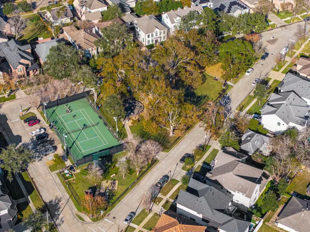 $425,000 | 4116 Bissonnet Street, Houston, TX 77005