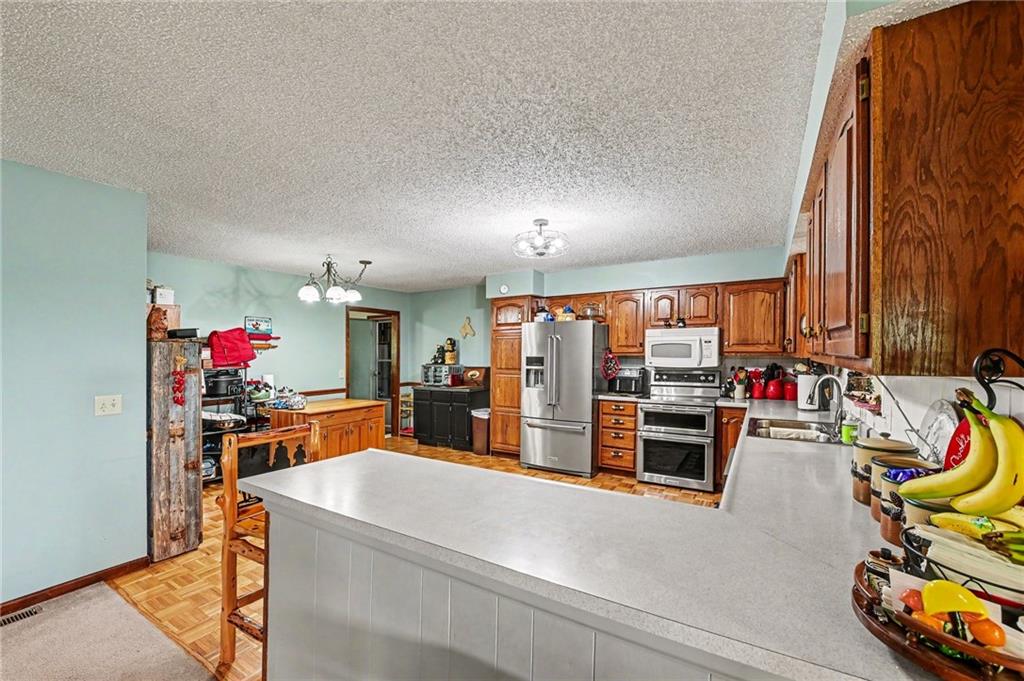 1301 West 8th Street Edgerton, KS 66021 - Photo 31 of 38