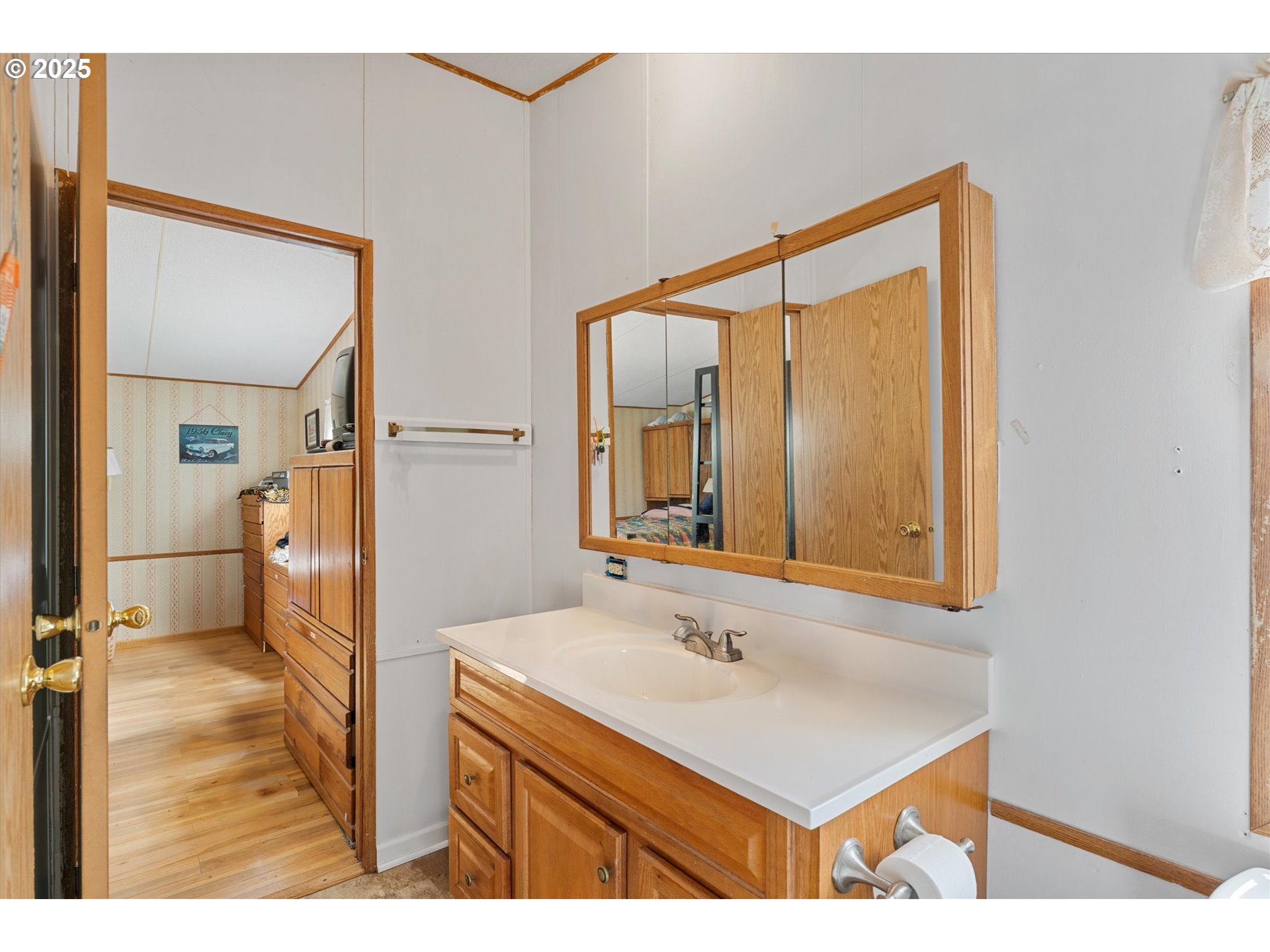 21807 South Schram Road Beavercreek, OR 97004 - Photo 17 of 32