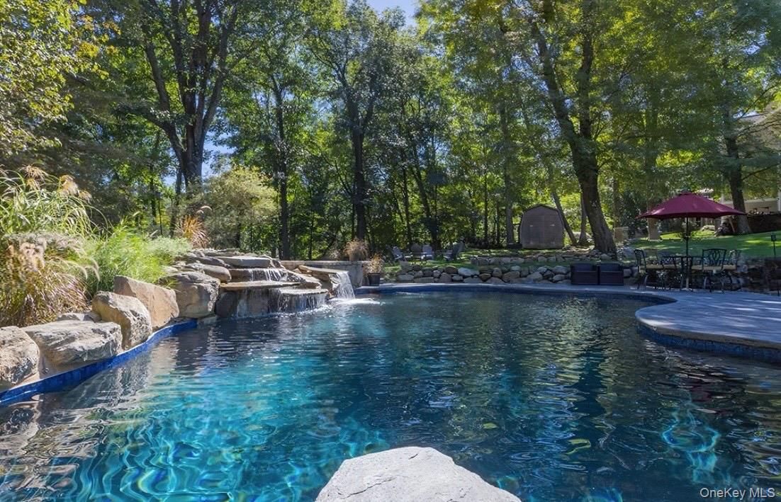 7 Gooler Court Stony Point, NY 10980 - Photo 30 of 35 Outdoor pool with a patio area and an outbuilding