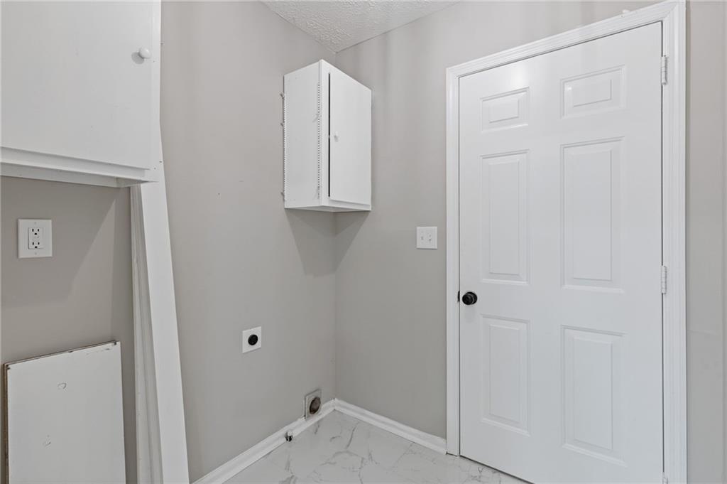 1111 Pin Oak Drive Tucker, GA 30084 - Photo 12 of 27