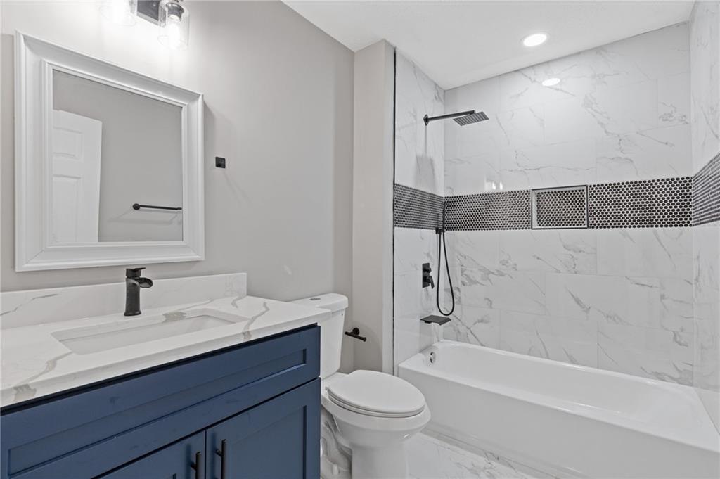 1111 Pin Oak Drive Tucker, GA 30084 - Photo 16 of 27