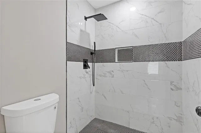 $369,900 | 1111 Pin Oak Drive, Tucker, GA 30084