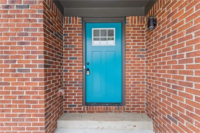 $369,900 | 1111 Pin Oak Drive, Tucker, GA 30084