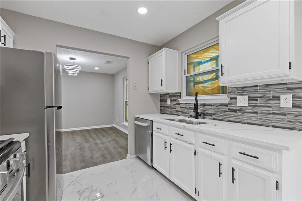 1111 Pin Oak Drive Tucker, GA 30084 - Photo 10 of 27