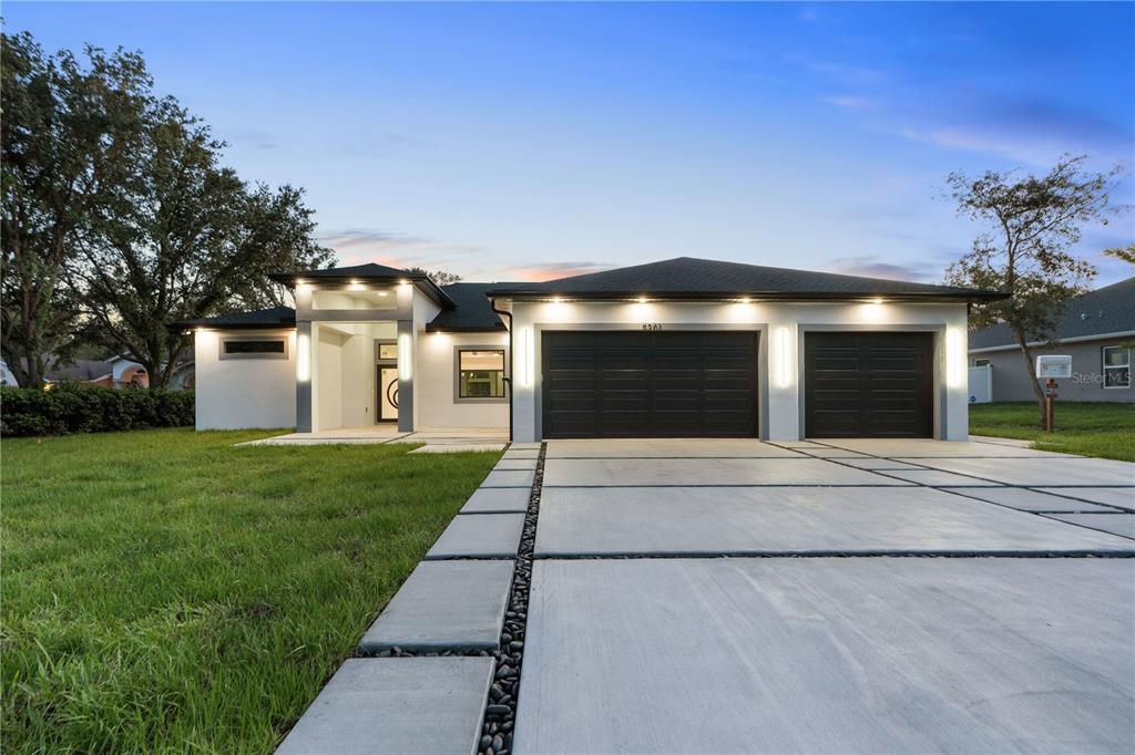 9201 Nightingale Road Weeki Wachee, FL 34613 - Photo 1 of 70