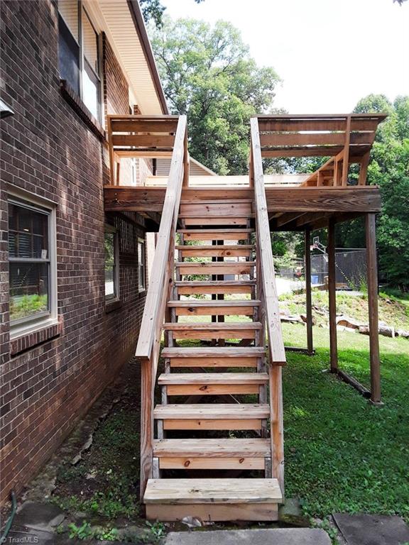 261 Barons Road Clemmons, NC 27012 - Photo 3 of 20 Gallery Image 3