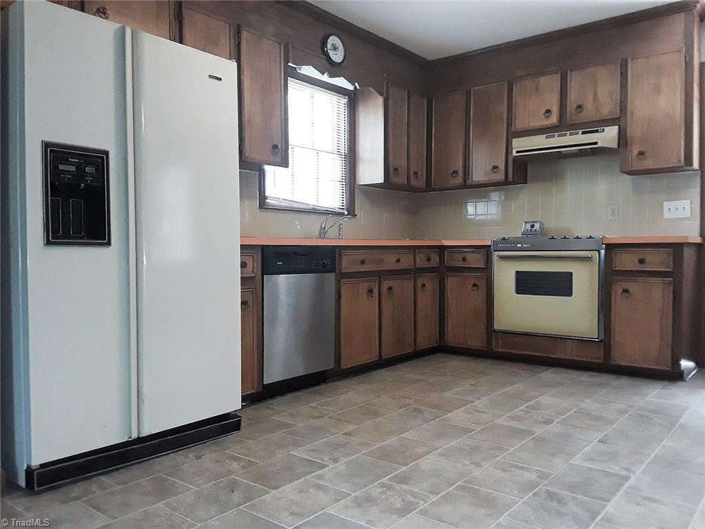 261 Barons Road Clemmons, NC 27012 - Photo 8 of 20 Gallery Image 8