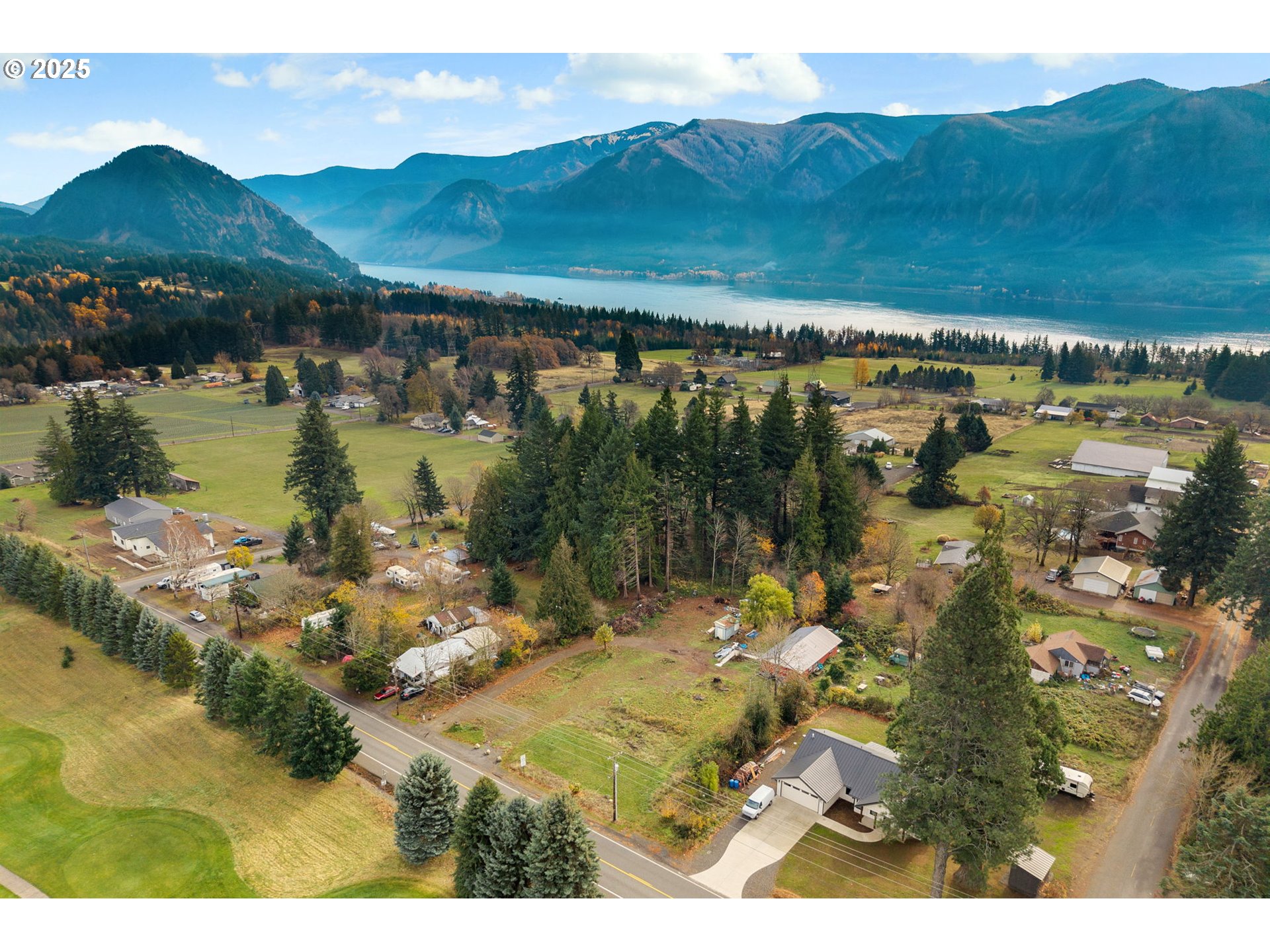 564 Hot Springs Avenue Carson, WA 98610 - Photo 22 of 27 a view of lake