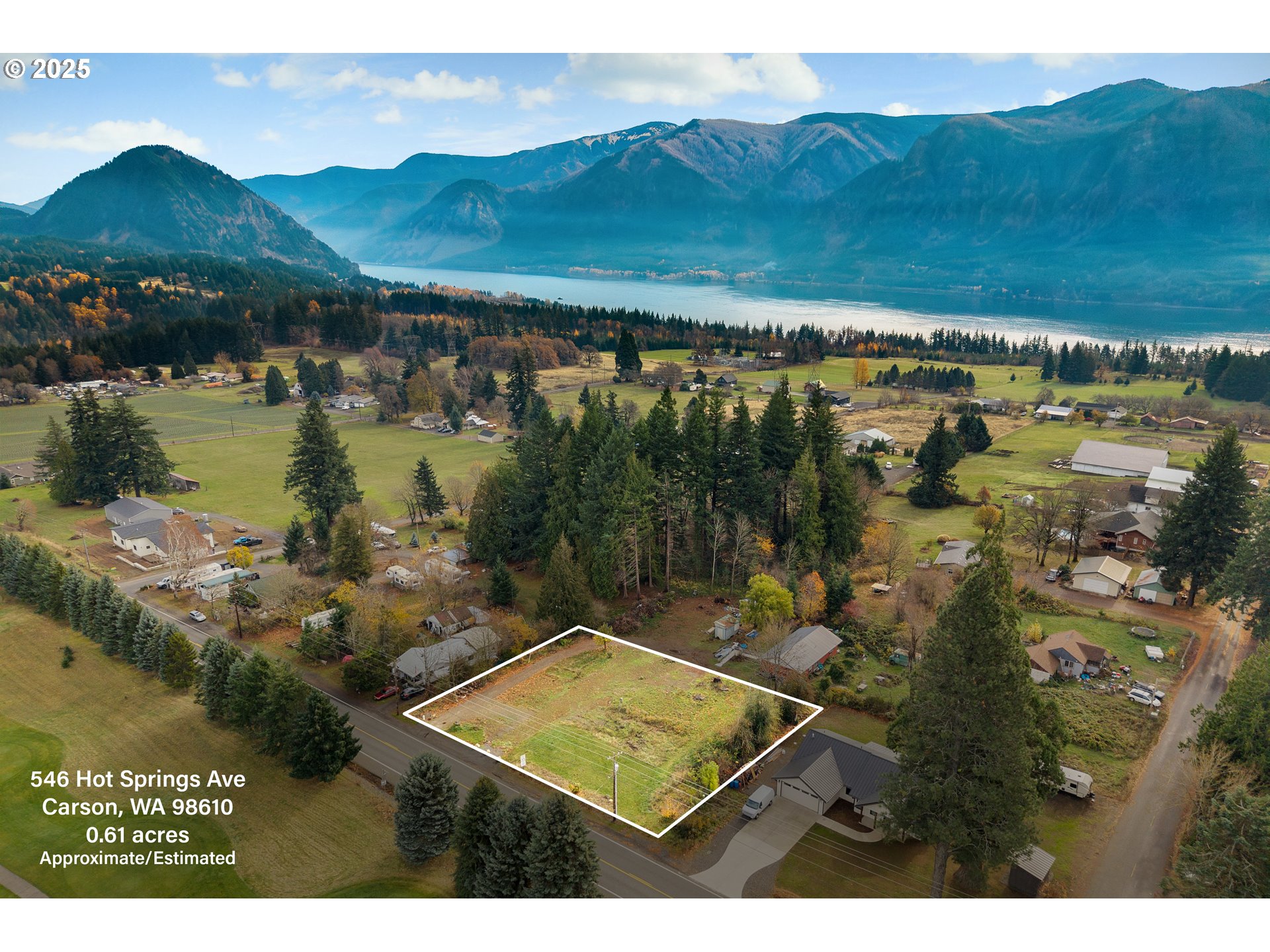 564 Hot Springs Avenue Carson, WA 98610 - Photo 3 of 27 a view of lake