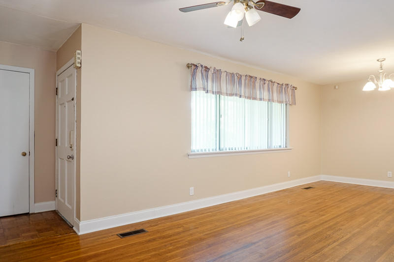 428DryValleyRdRossvilleGA006--SMALL