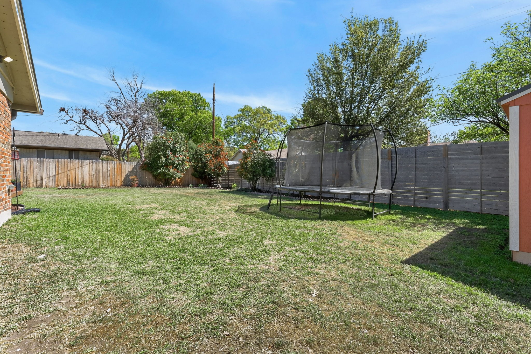 8611 Winding Walk Austin, TX 78757 - Photo 28 of 29 This yard is just waiting for you to make it your own!