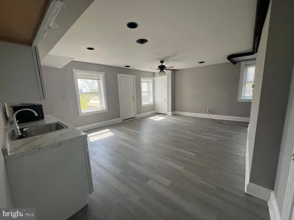 $1,750 | 1000 West 8th Street, Unit 3, Wilmington, DE 19806