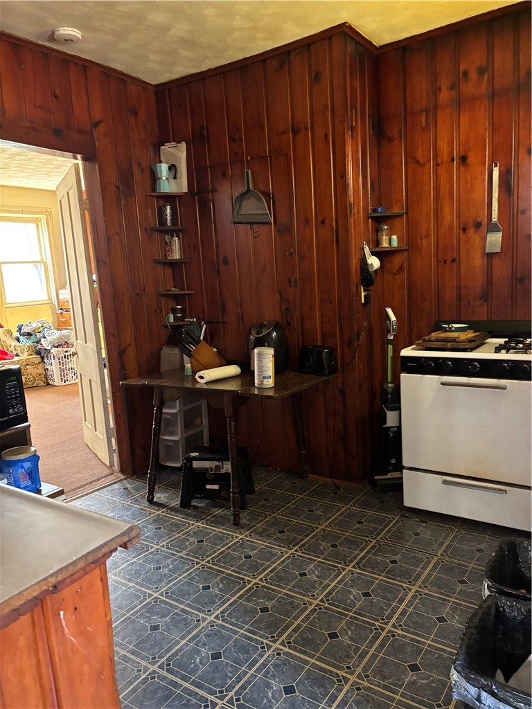450 Riverside Avenue Elmira, NY 14904 - Photo 10 of 18