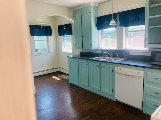 $2,199 | 107 Eldridge Street, Cranston, RI 02910