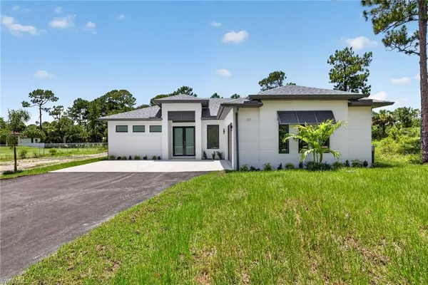 $629,000 | 1867 Everglades Boulevard North, Naples, FL 34120