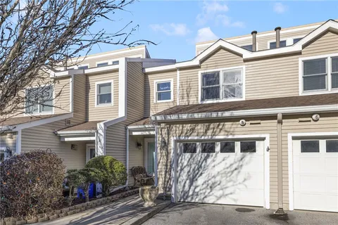 $435,000 | 53 Lawton Brook Lane, Portsmouth, RI 02871