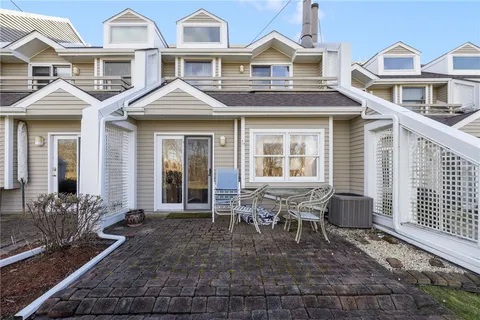 $435,000 | 53 Lawton Brook Lane, Portsmouth, RI 02871
