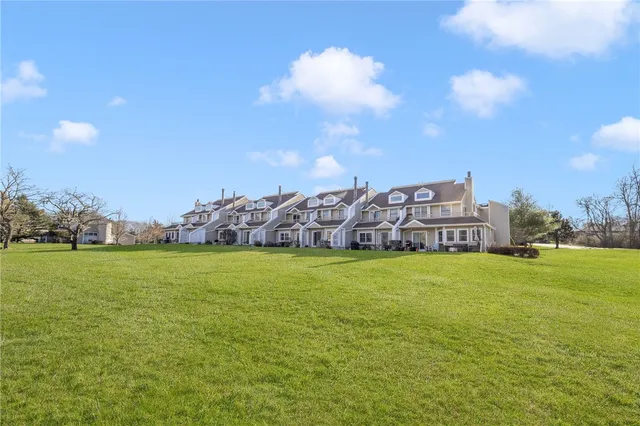 $435,000 | 53 Lawton Brook Lane, Portsmouth, RI 02871