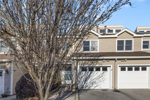 $435,000 | 53 Lawton Brook Lane, Portsmouth, RI 02871