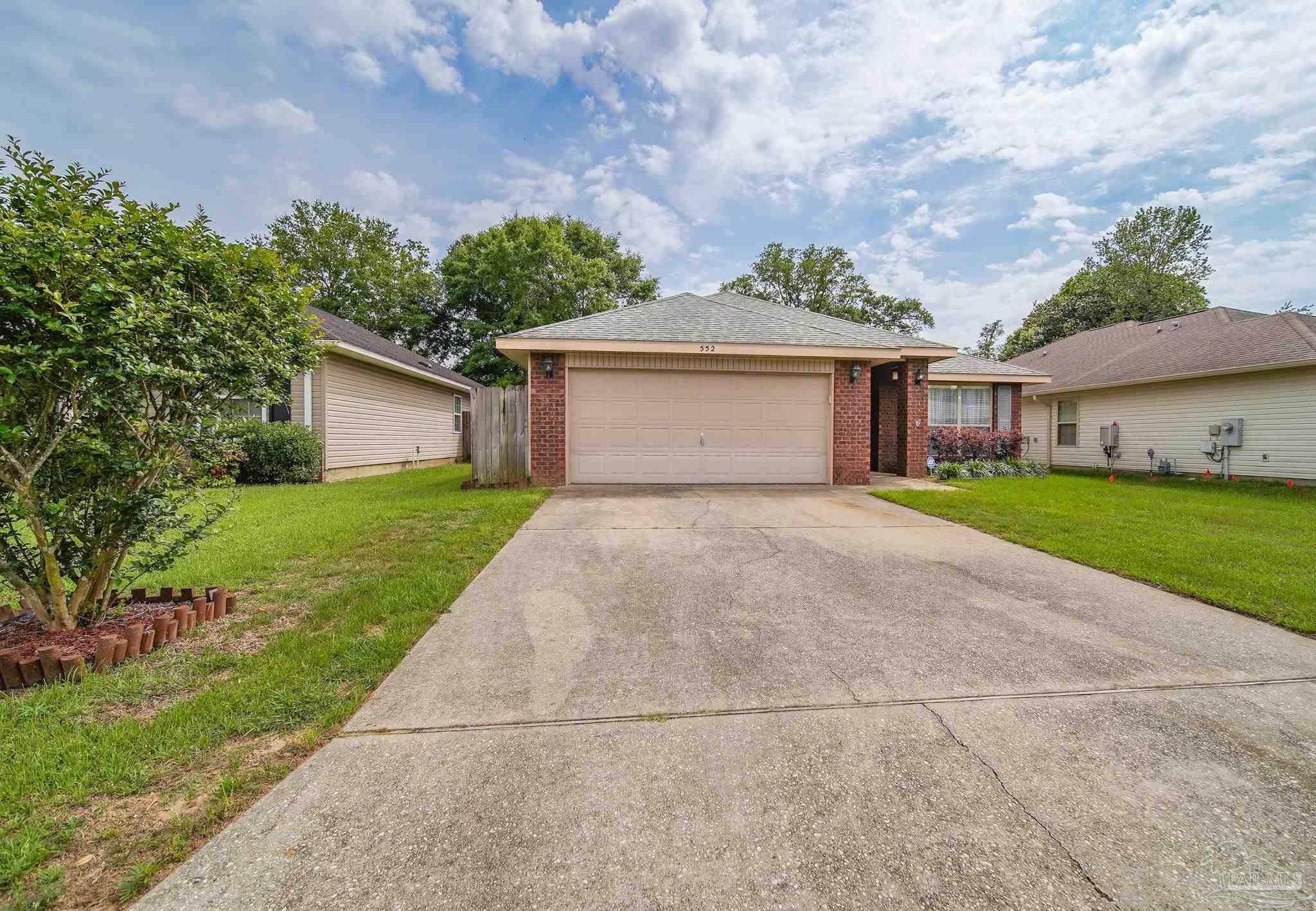 552 Edith Lane Pensacola, FL 32534 - Photo 2 of 34