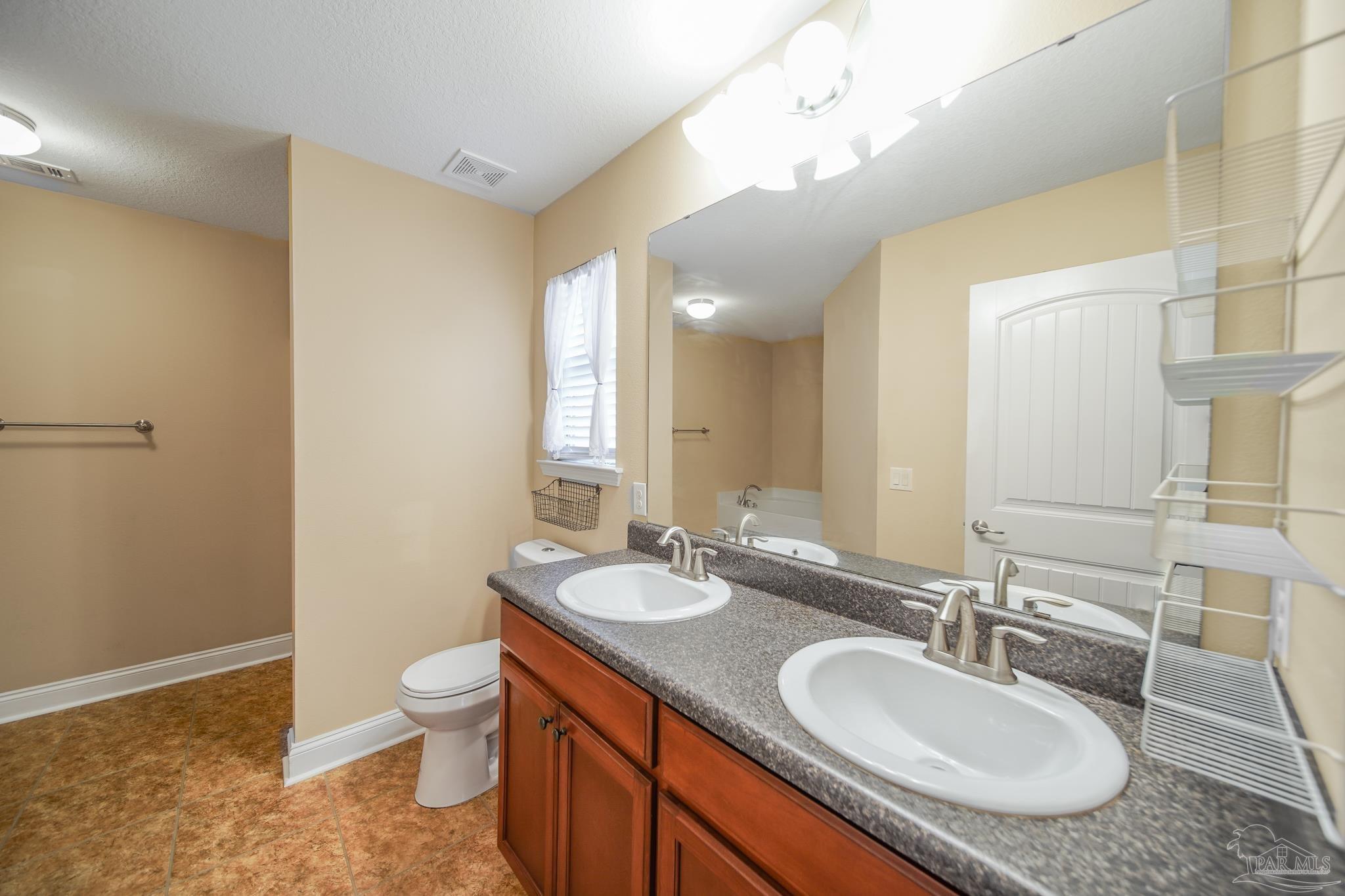 552 Edith Lane Pensacola, FL 32534 - Photo 25 of 34