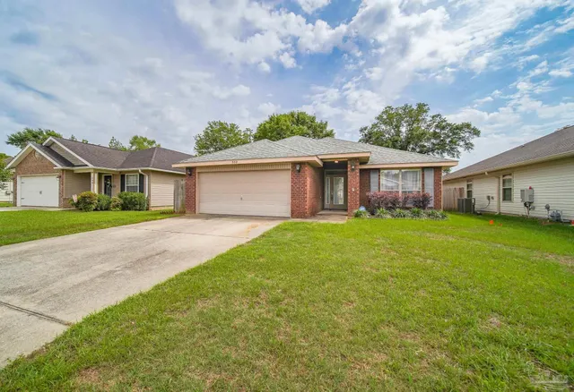 $1,900 | 552 Edith Lane, Pensacola, FL 32534
