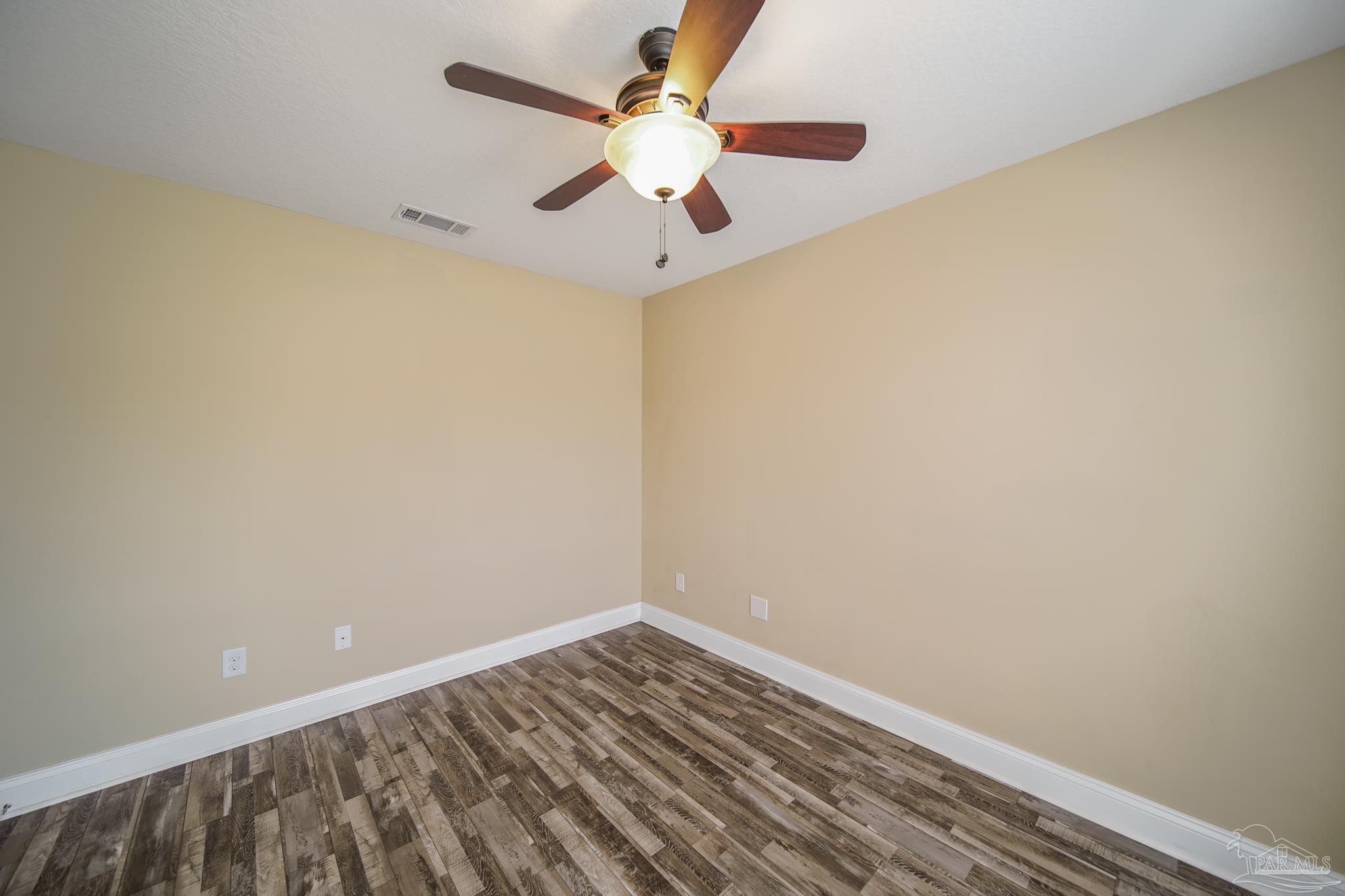 552 Edith Lane Pensacola, FL 32534 - Photo 6 of 34