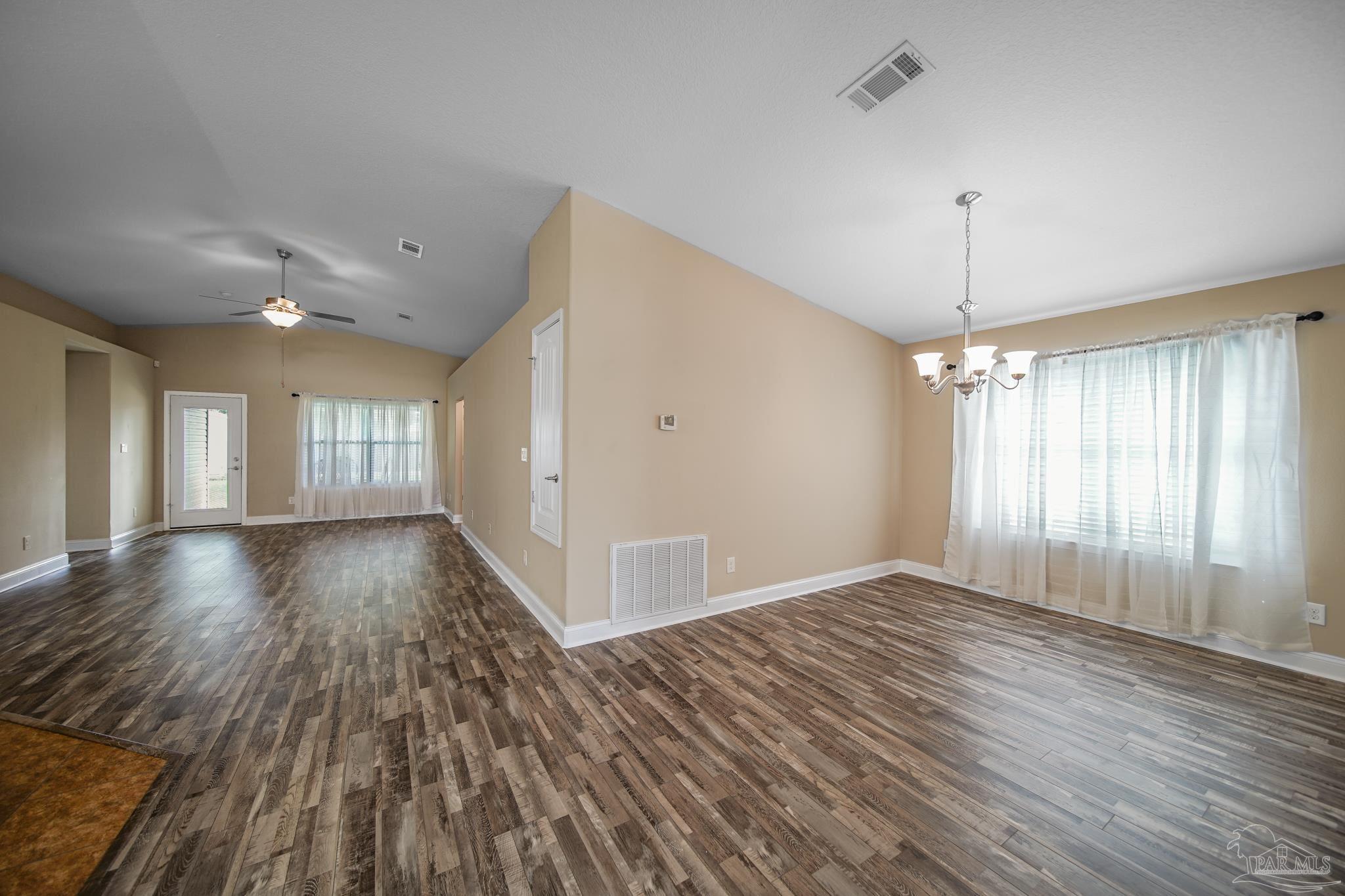 552 Edith Lane Pensacola, FL 32534 - Photo 9 of 34