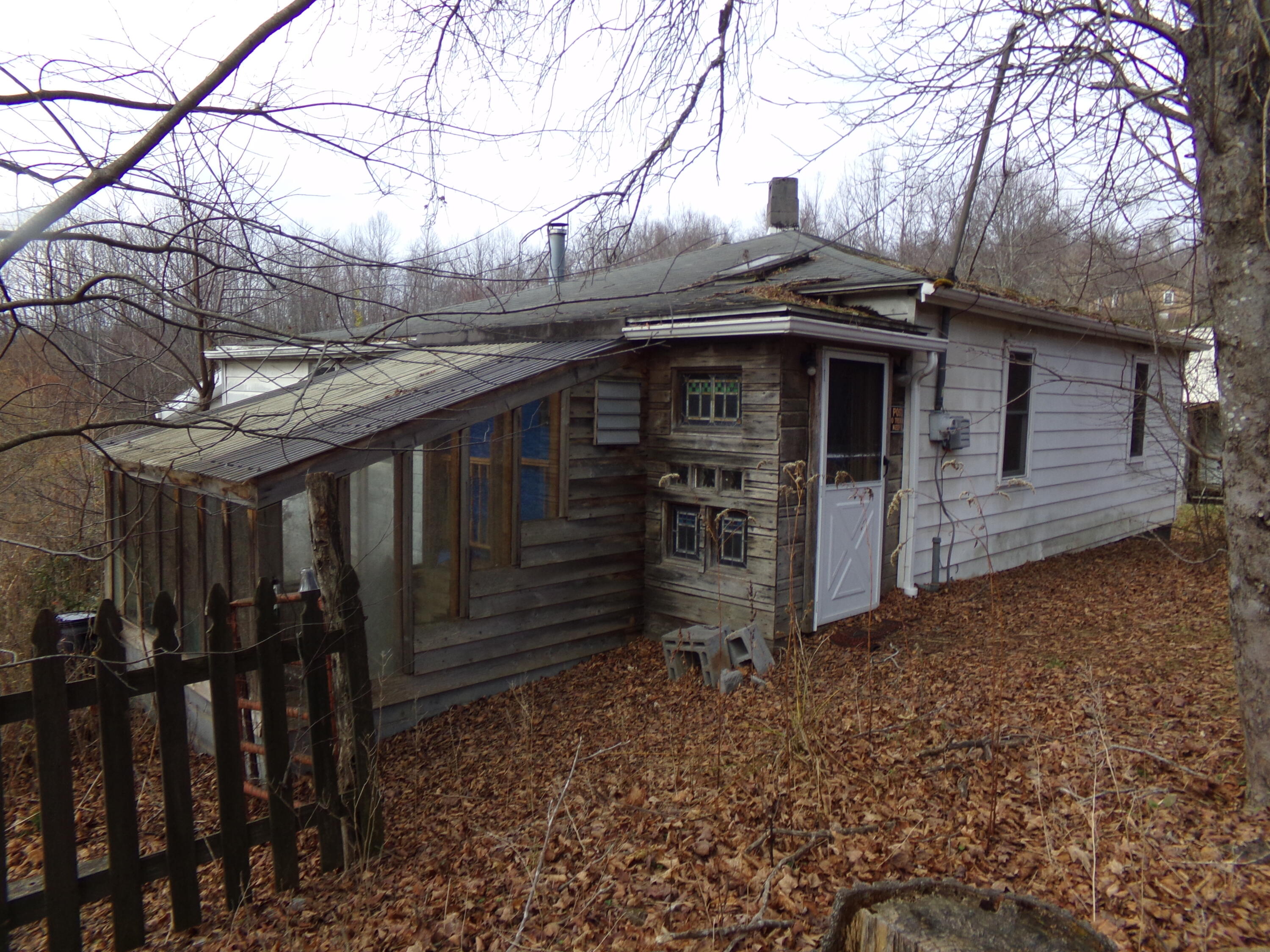 200 Odd School Road Odd, WV 25902 - Photo 2 of 36 Gallery Image 2