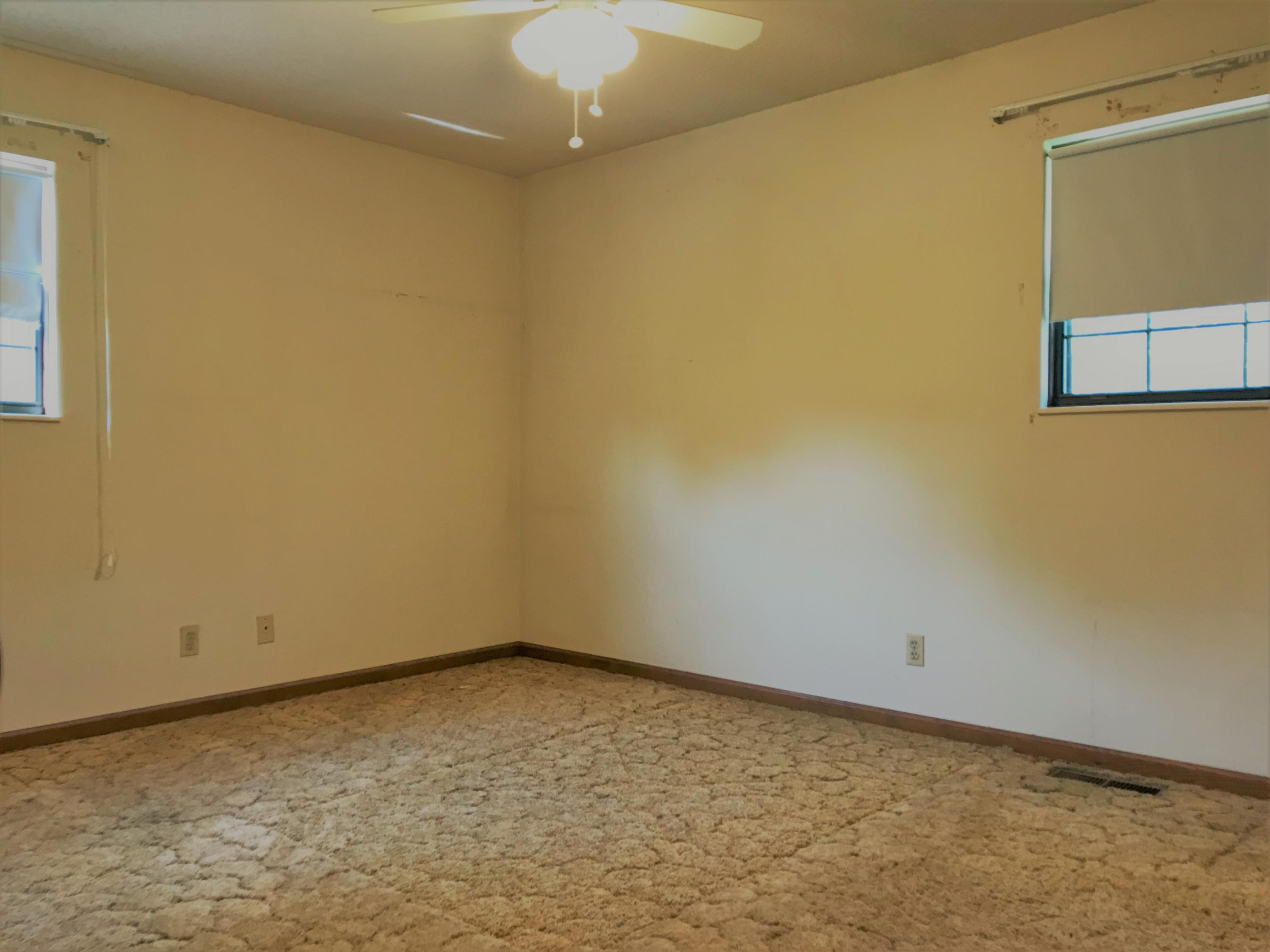 442 Orchard Knob Road Clinton, TN 37716 - Photo 14 of 17 Master Bedroom