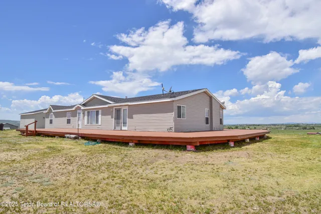 $699,000 | 111 Looney Lane, Pinedale, WY 82941