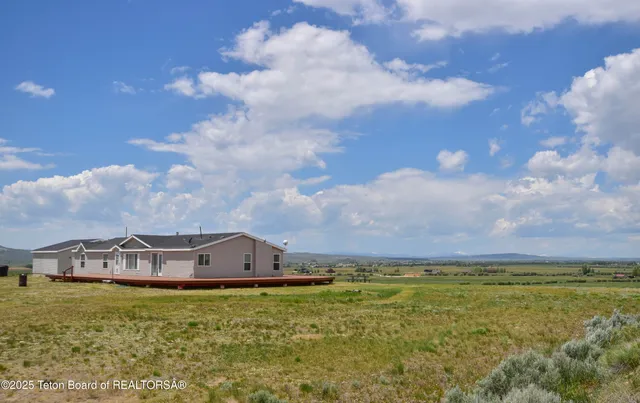 $699,000 | 111 Looney Lane, Pinedale, WY 82941