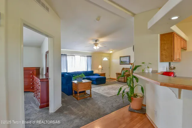 $699,000 | 111 Looney Lane, Pinedale, WY 82941