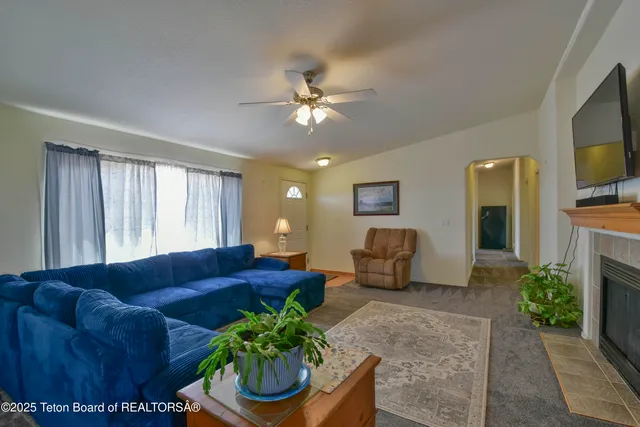 $699,000 | 111 Looney Lane, Pinedale, WY 82941