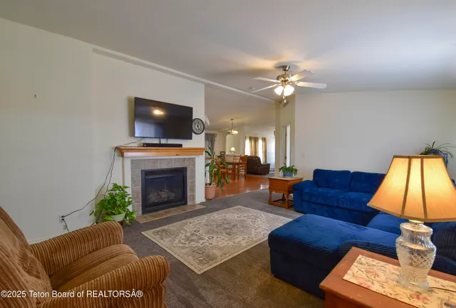 $699,000 | 111 Looney Lane, Pinedale, WY 82941