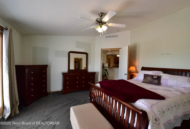 $699,000 | 111 Looney Lane, Pinedale, WY 82941