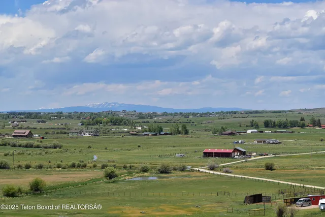 $699,000 | 111 Looney Lane, Pinedale, WY 82941