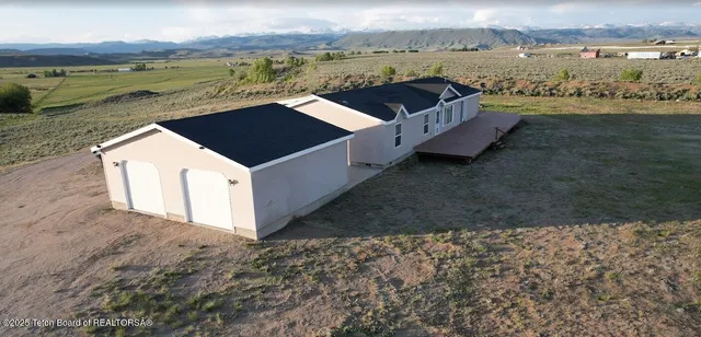 $699,000 | 111 Looney Lane, Pinedale, WY 82941