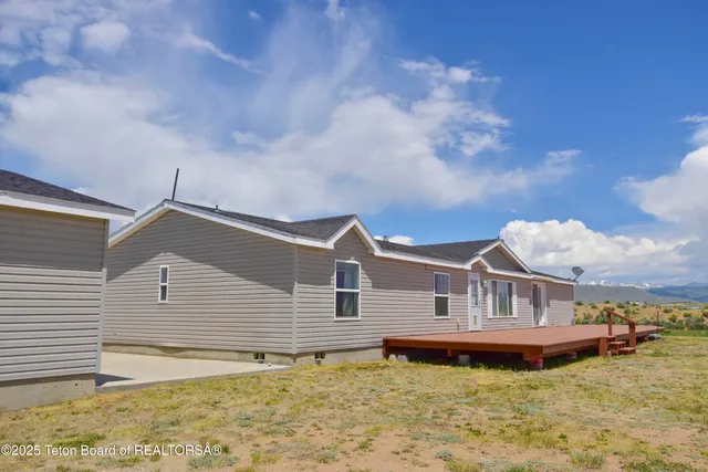 $699,000 | 111 Looney Lane, Pinedale, WY 82941