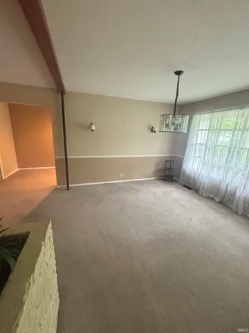 $279,900 | 2500 West Norwood Drive, Muncie, IN 47304