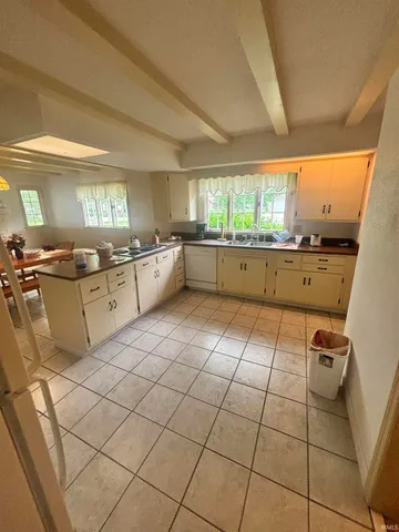 $279,900 | 2500 West Norwood Drive, Muncie, IN 47304